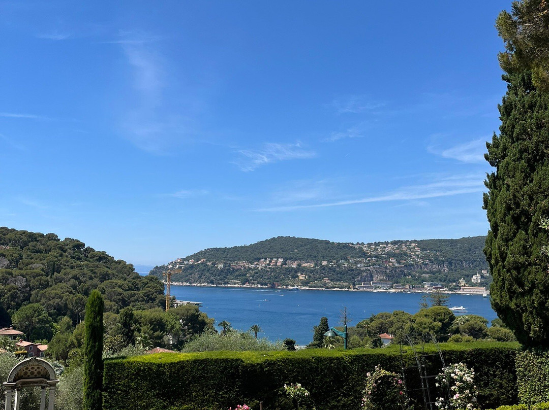 Live Harmony-芒通必去景点