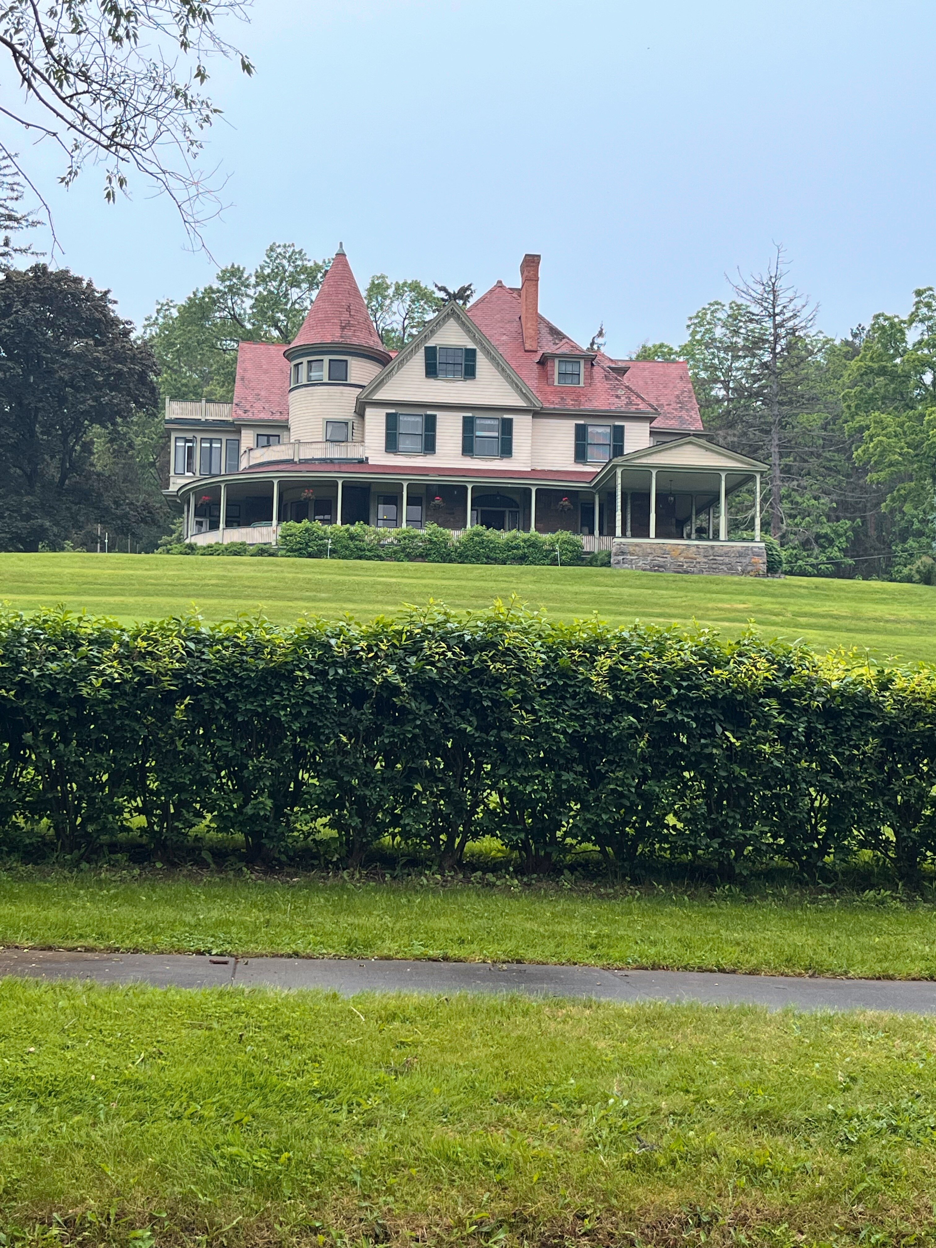 Idlwilde Inn-官方