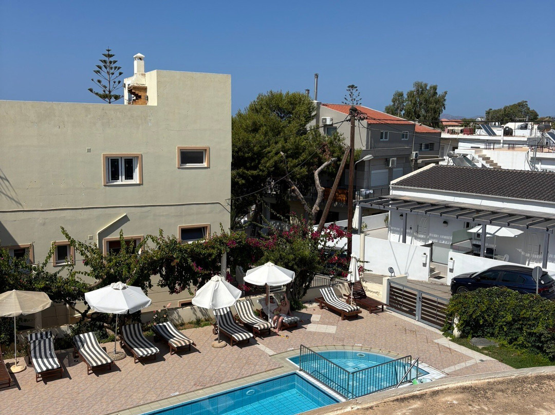 Yakinthos Hotel主图