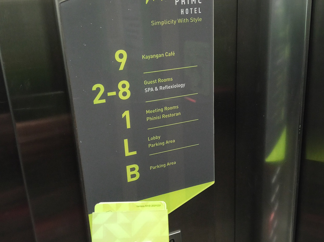 Whiz Prime Hotel Sudirman Makassar主图