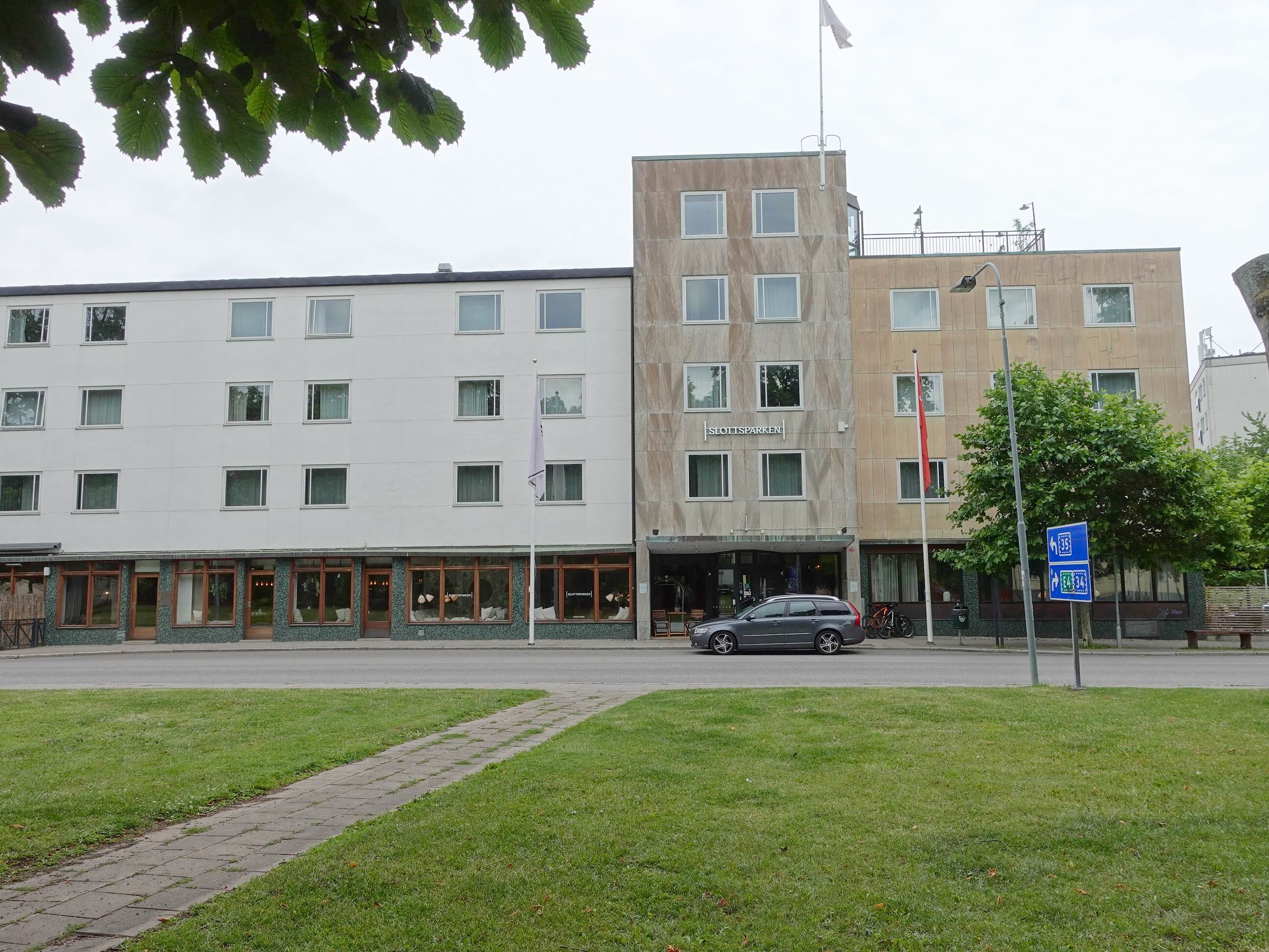 Home Hotel Slottsparken-浴室