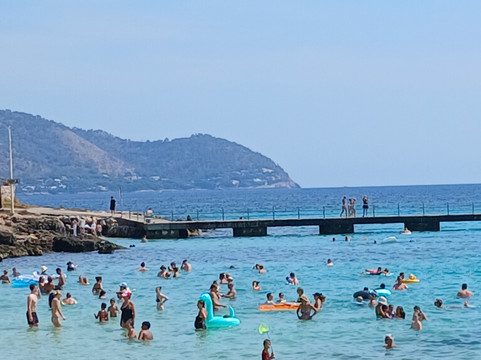 沃拉玛酒店主图