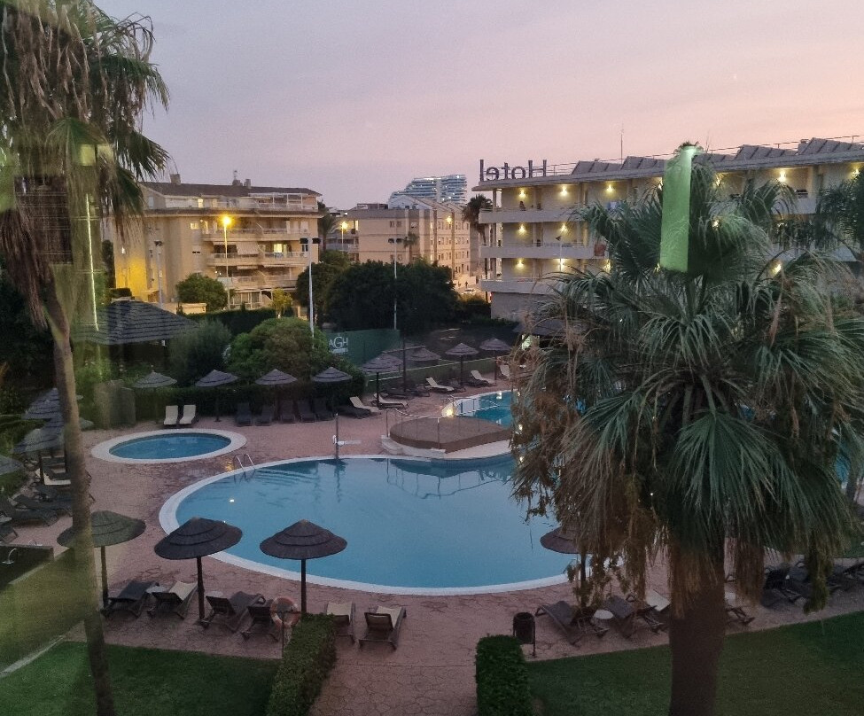 AGH卡内特酒店主图