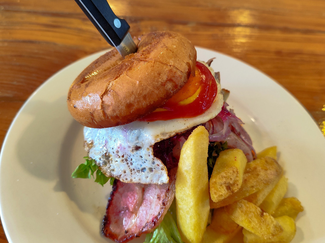 Pumphouse Lane Eatery And Store