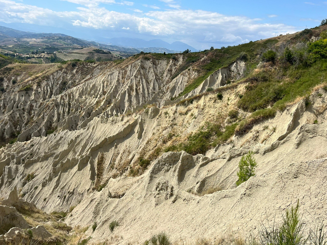 Riserva Naturale dei Calanchi-Atri必去景点