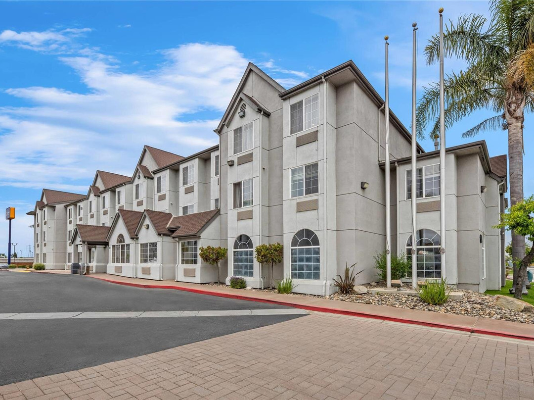 萨利纳斯酒店住宿-Comfort Inn & Suites Salinas