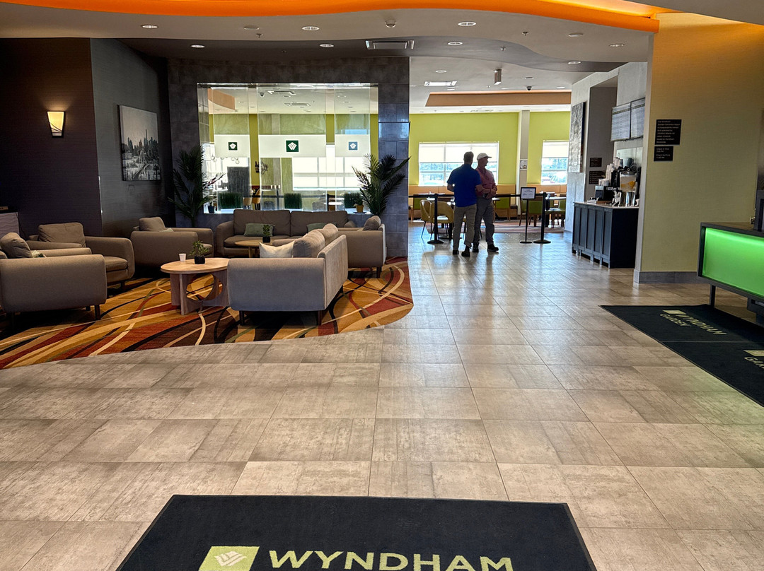 Wyndham Garden Edmonton Airport主图