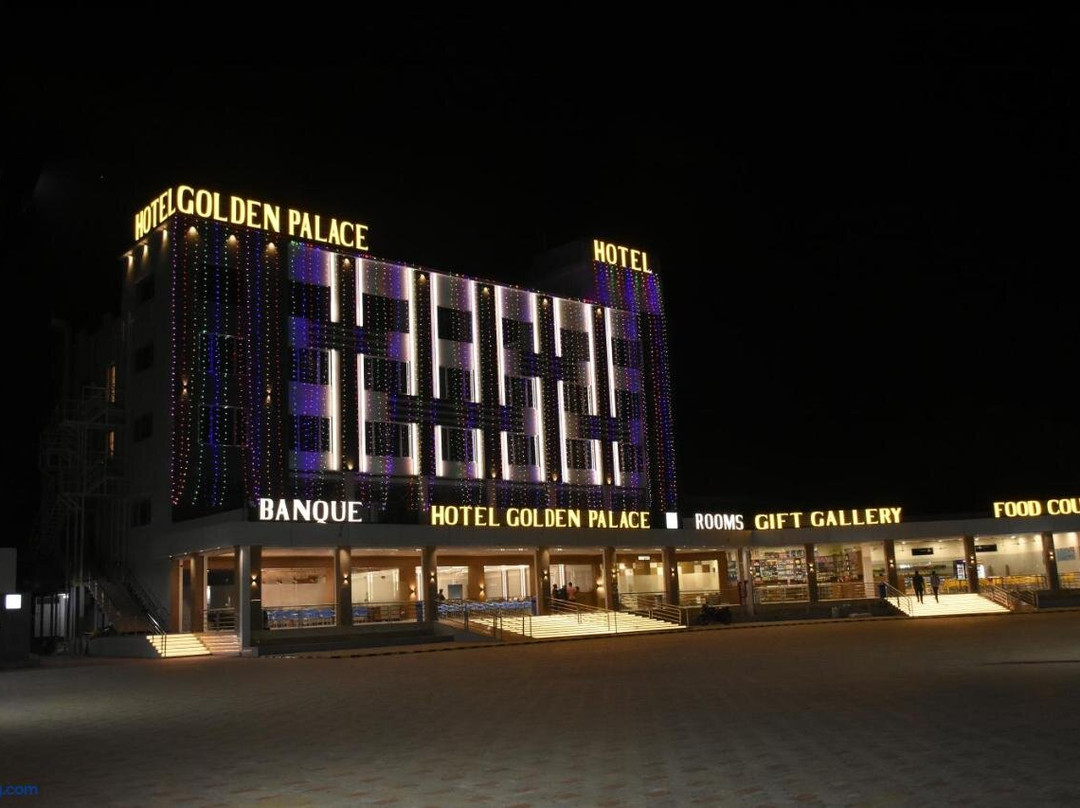 Hotel Golden Palace & Rooms