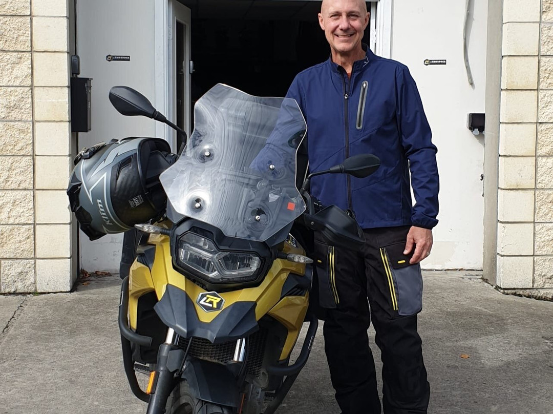 Lemonrock Motorcycle Tours-都柏林必去景点