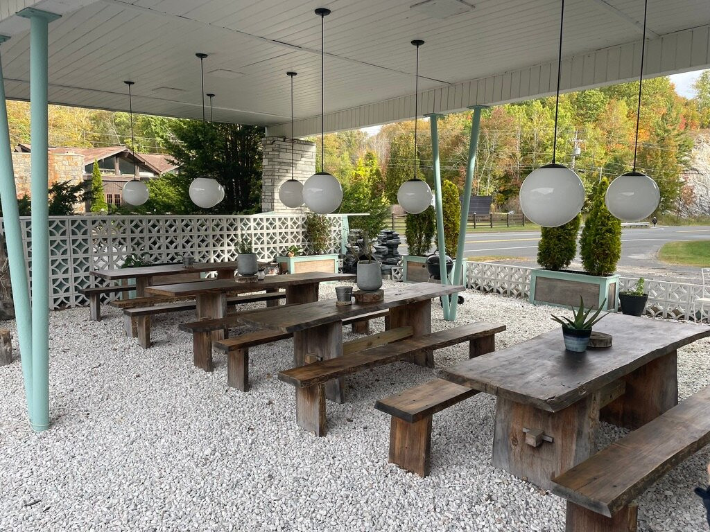 The Springs Motel主图