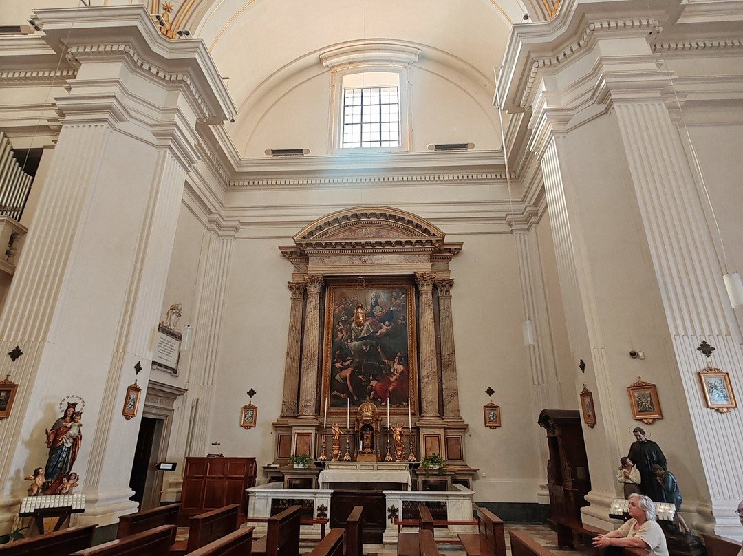 Chiesa di San Tommaso da Villanova-冈多菲堡必去景点