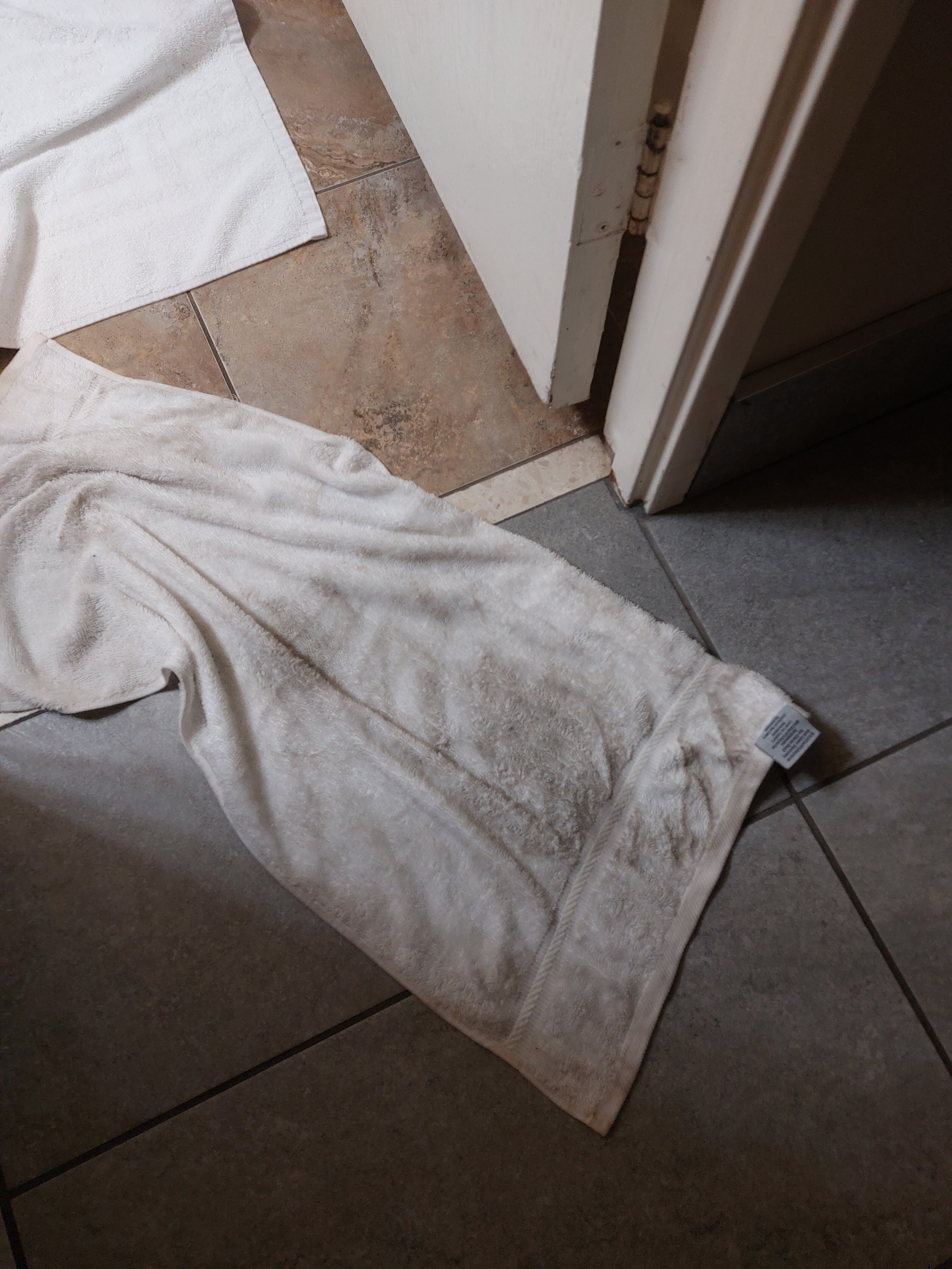 伦敦华美达酒店-客卧