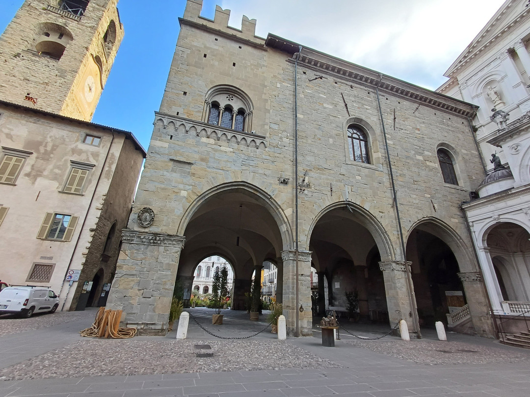 Palazzo Della Ragione-贝加莫必去景点
