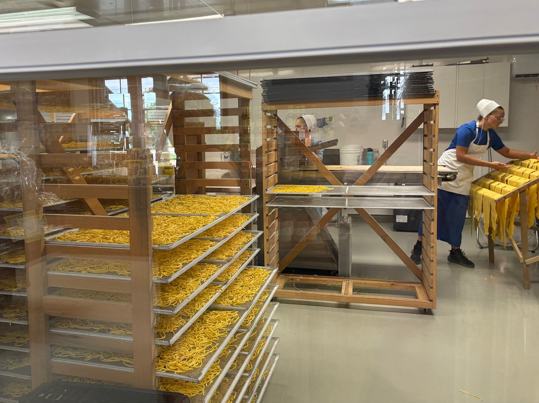 Dutch Country Market