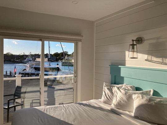 Falmouth Tides主图