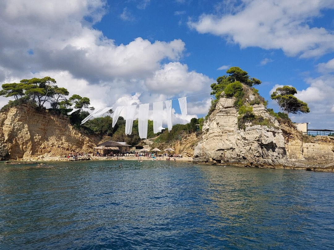 Cameo Island-Agios Sostis必去景点