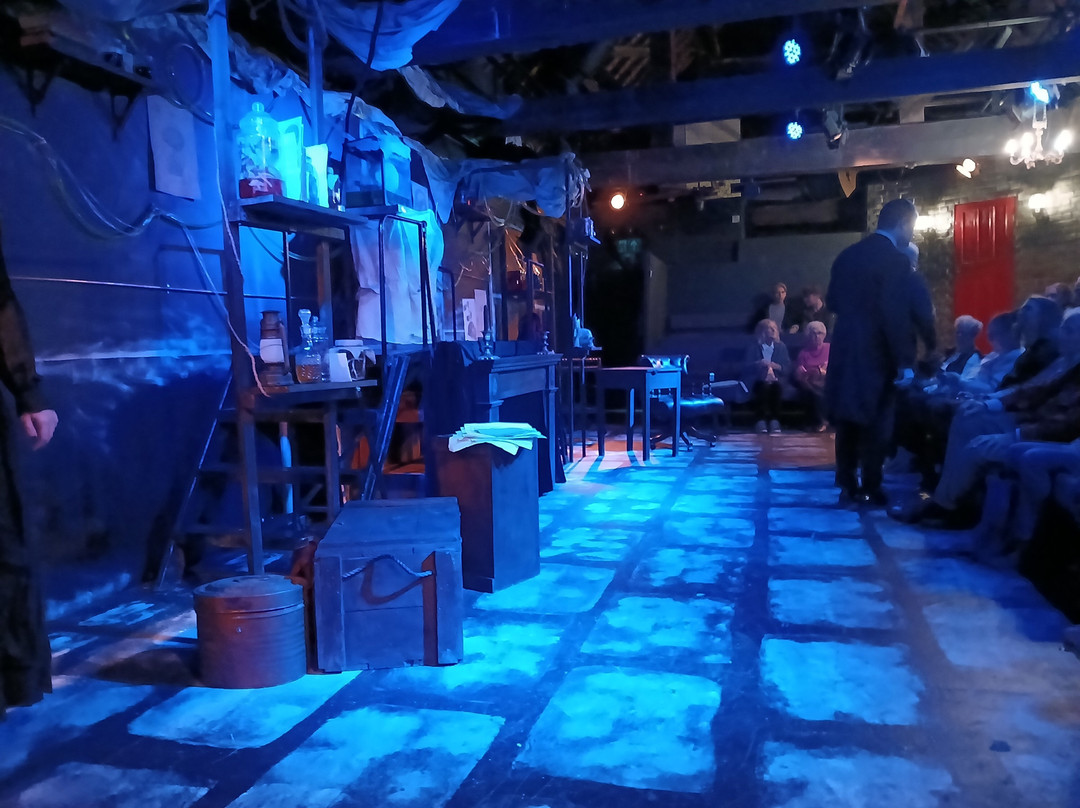 The Attic Theatre-埃文河畔斯特拉特福必去景点