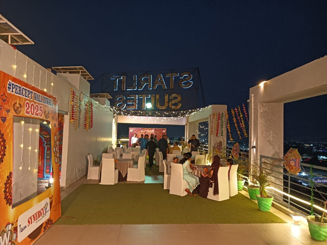 Starlit Suites主图