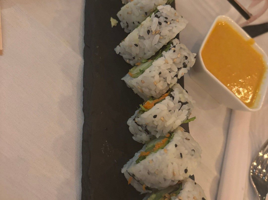 Kinoko Sushi Bar & Asian Cuisine