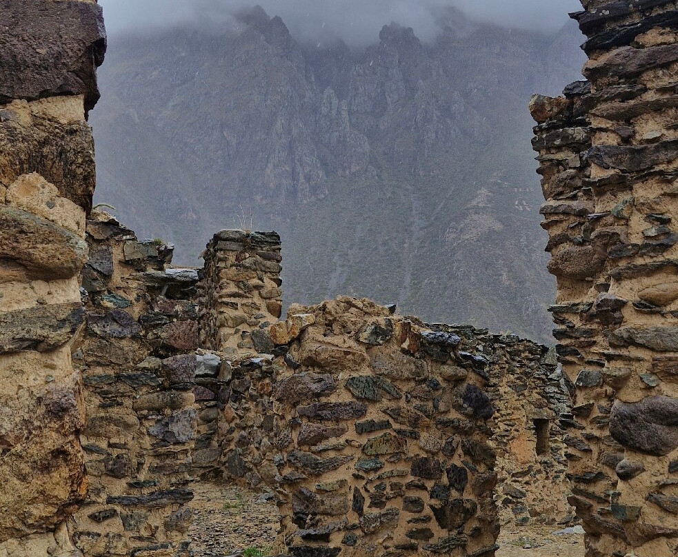 Pinkuylluna Mountain Granaries-奥扬泰坦博必去景点