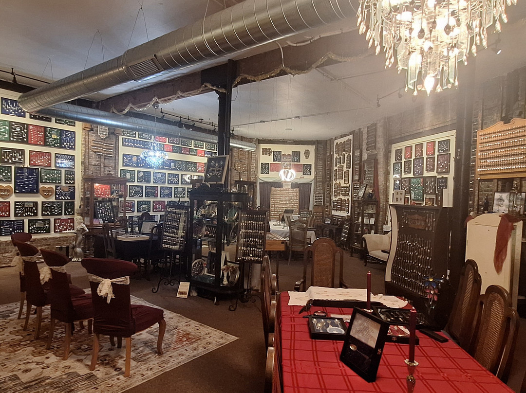 Mississippi Spoon Gallery-达文波特必去景点