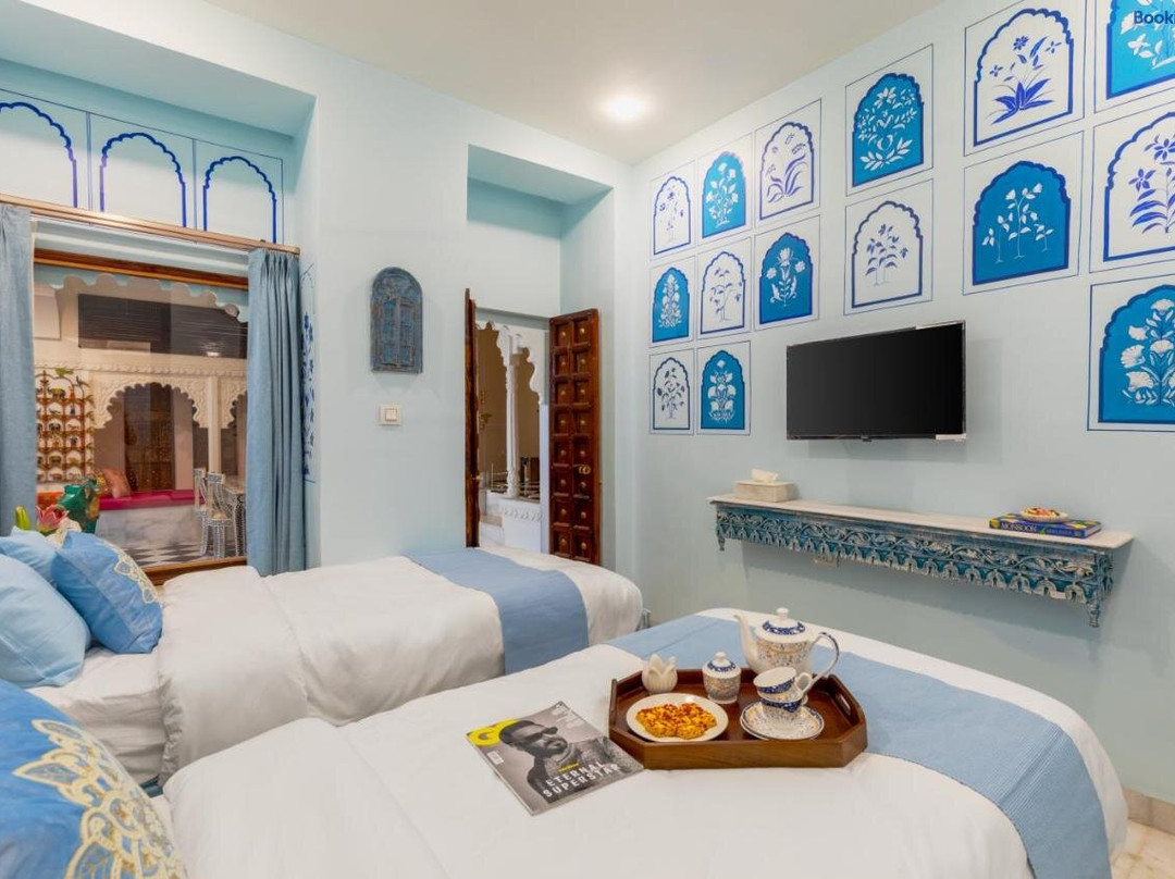 Saffronstays Rang Havelii Super Deluxe