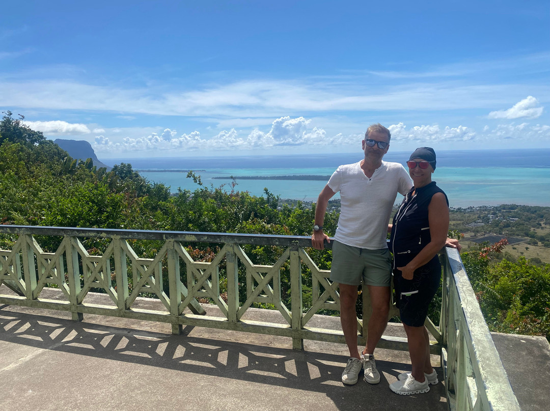 Jaun bocus Taxi Mauritius-蓝湾必去景点