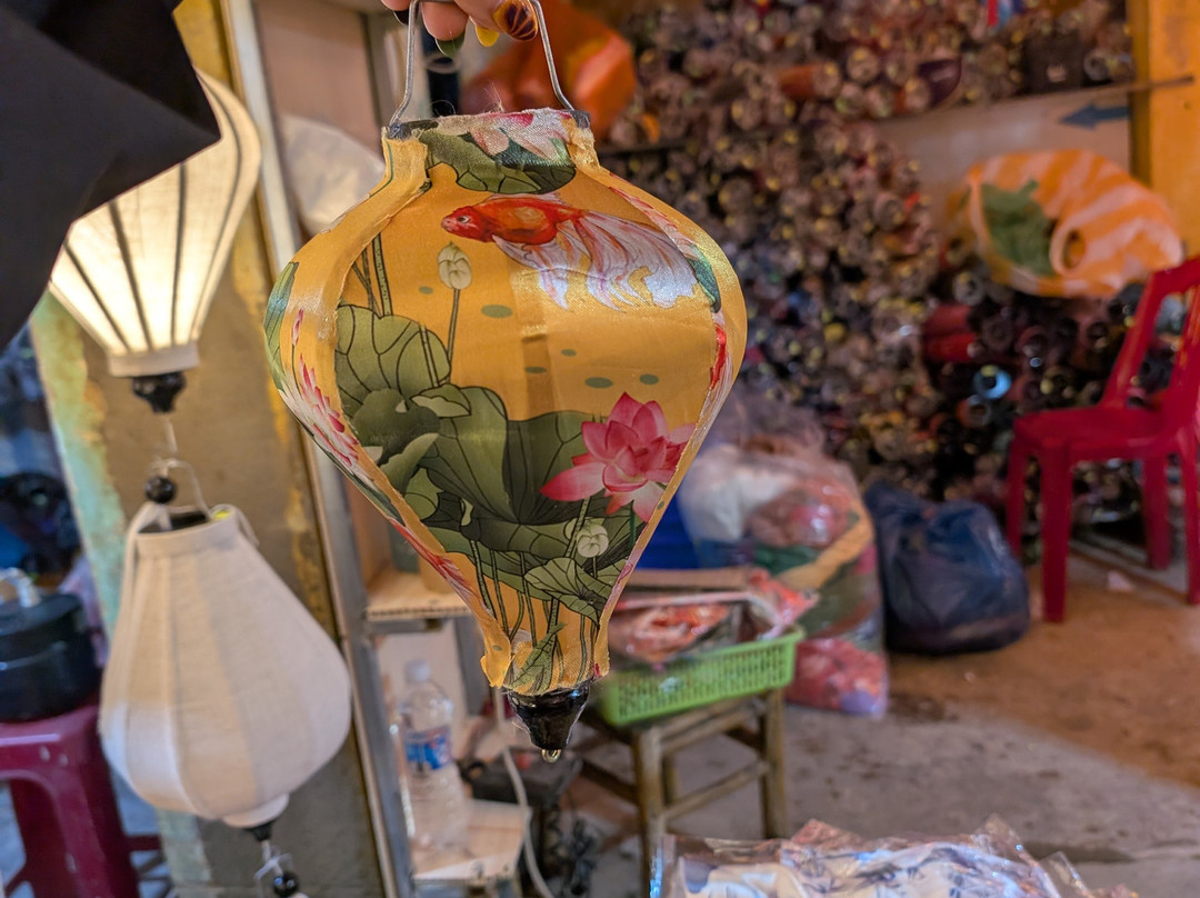 Đèn Lồng Hưng An-会安必去景点