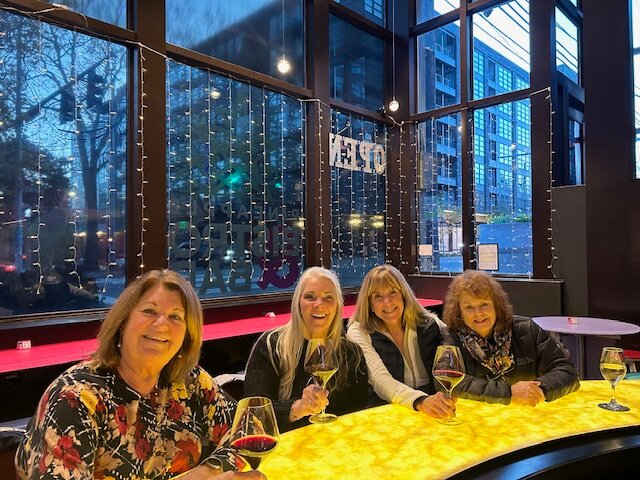 麦克斯韦酒店-菠萝招款待-官方