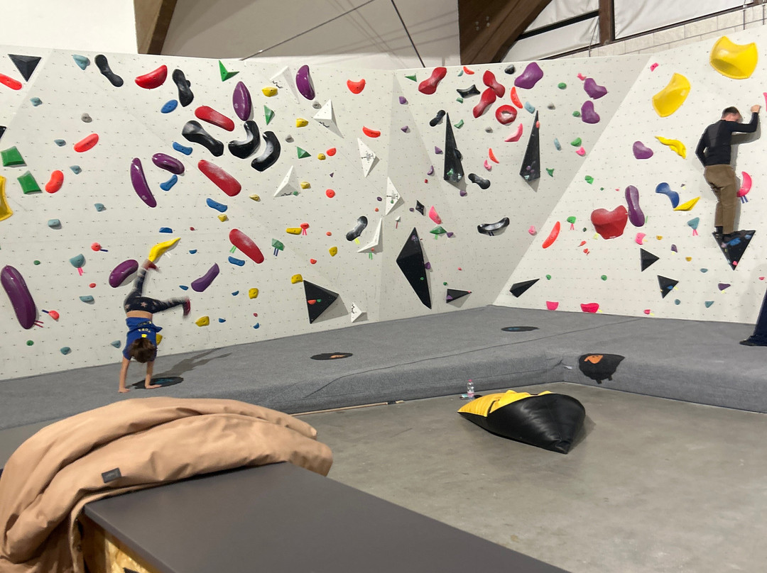 Courmayeur Forum Sport Center-库马约尔必去景点