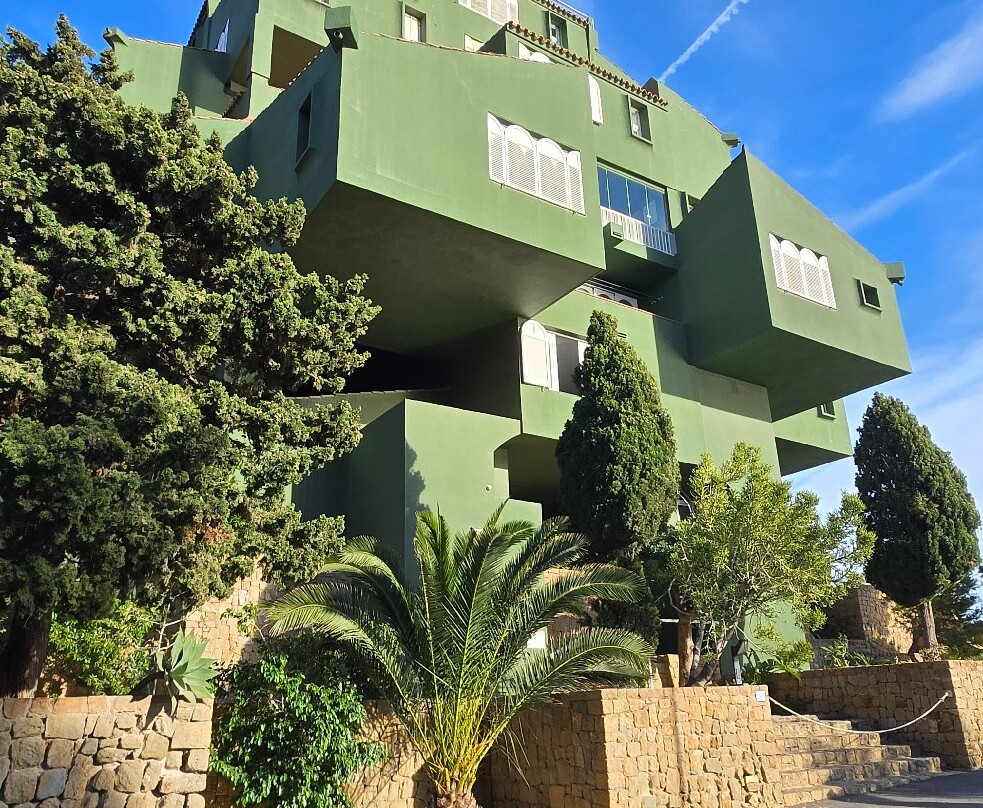 Edificio Xanadu-卡尔佩必去景点