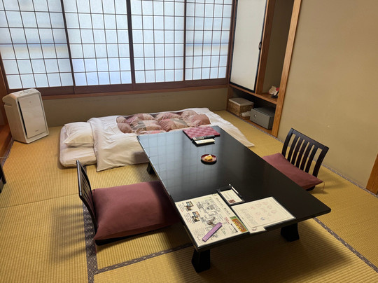 鱒屋日式酒店主图