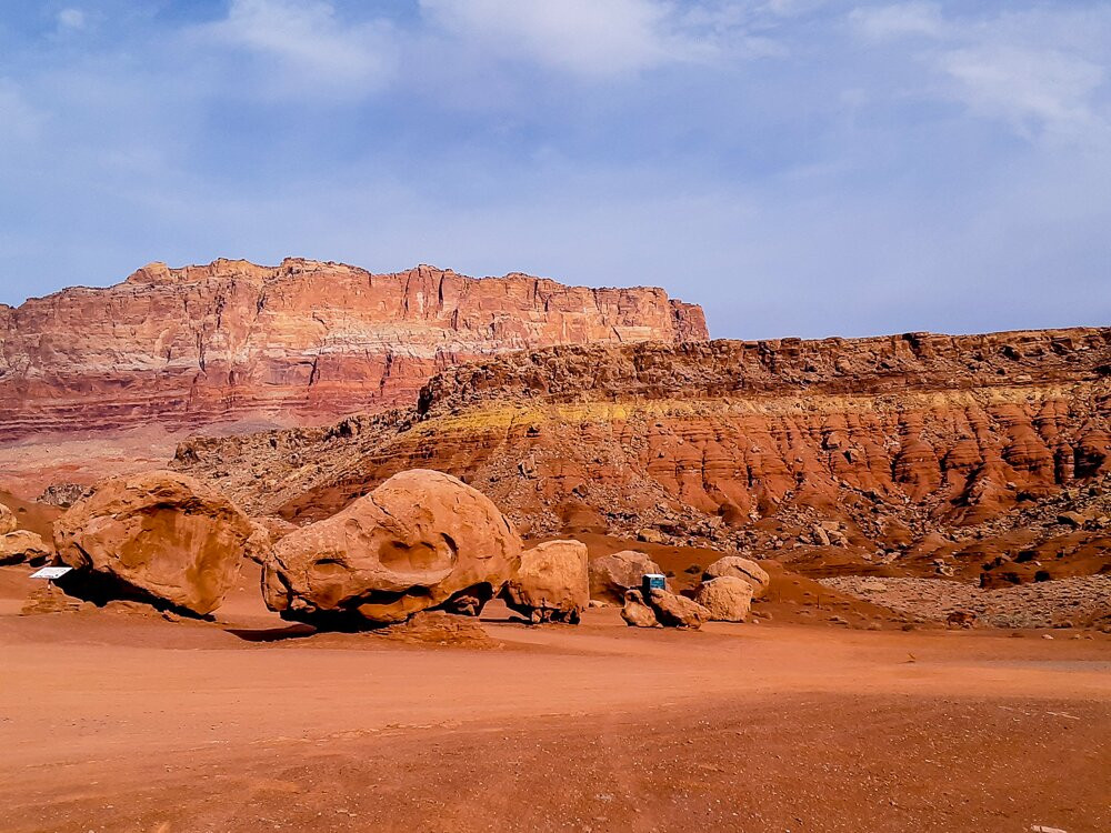 红崖国家保护区-佩吉必去景点