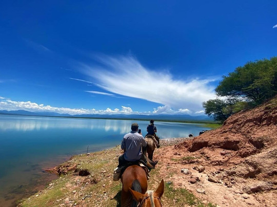 Cabalgatas Santa Anita-萨尔塔必去景点