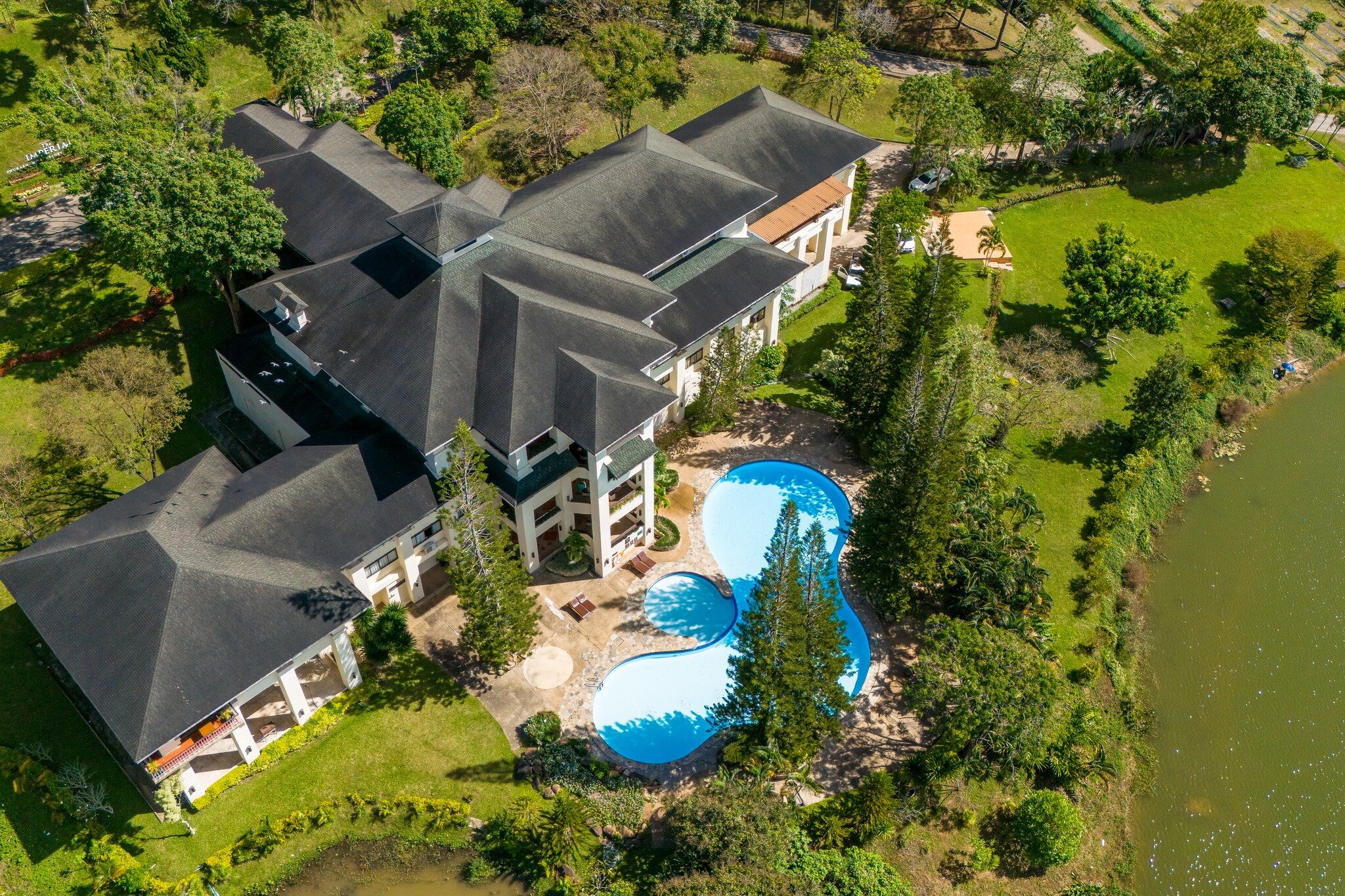 佩查邦帝王普款山度假酒店-酒店景观