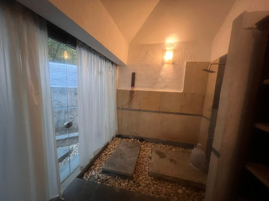 The Roaring Salvan County主图