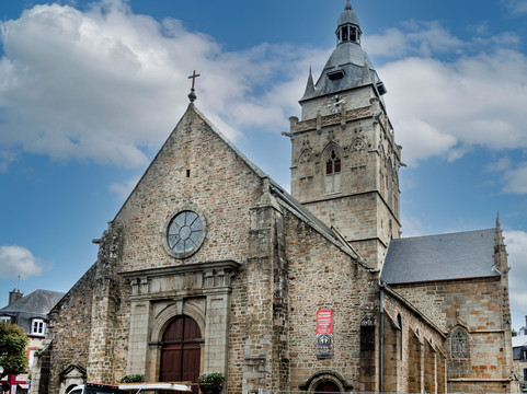 Église Notre-Dame de Villedieu-les-Poêles-Villedieu-les-Poeles必去景点