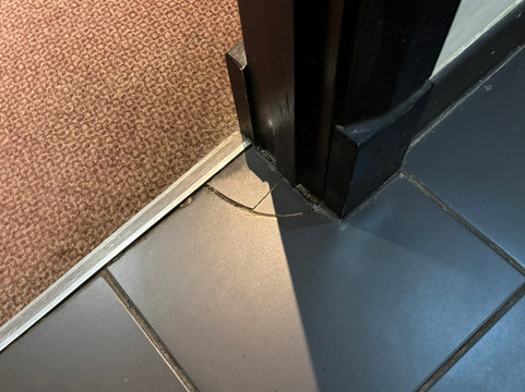 风铃草酒店主图