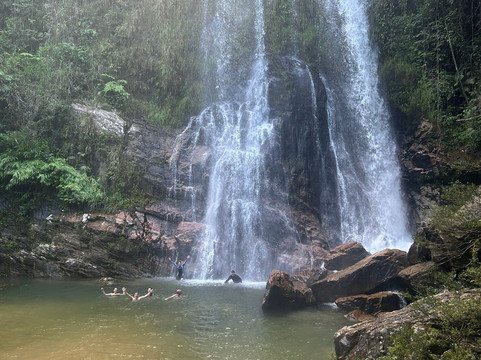 Cachoeira do Ouro-Delfinopolis必去景点