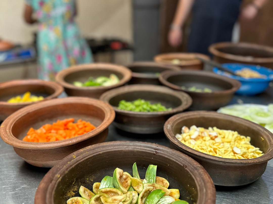 The Authentic Cooking & Demonstration-加勒必去景点