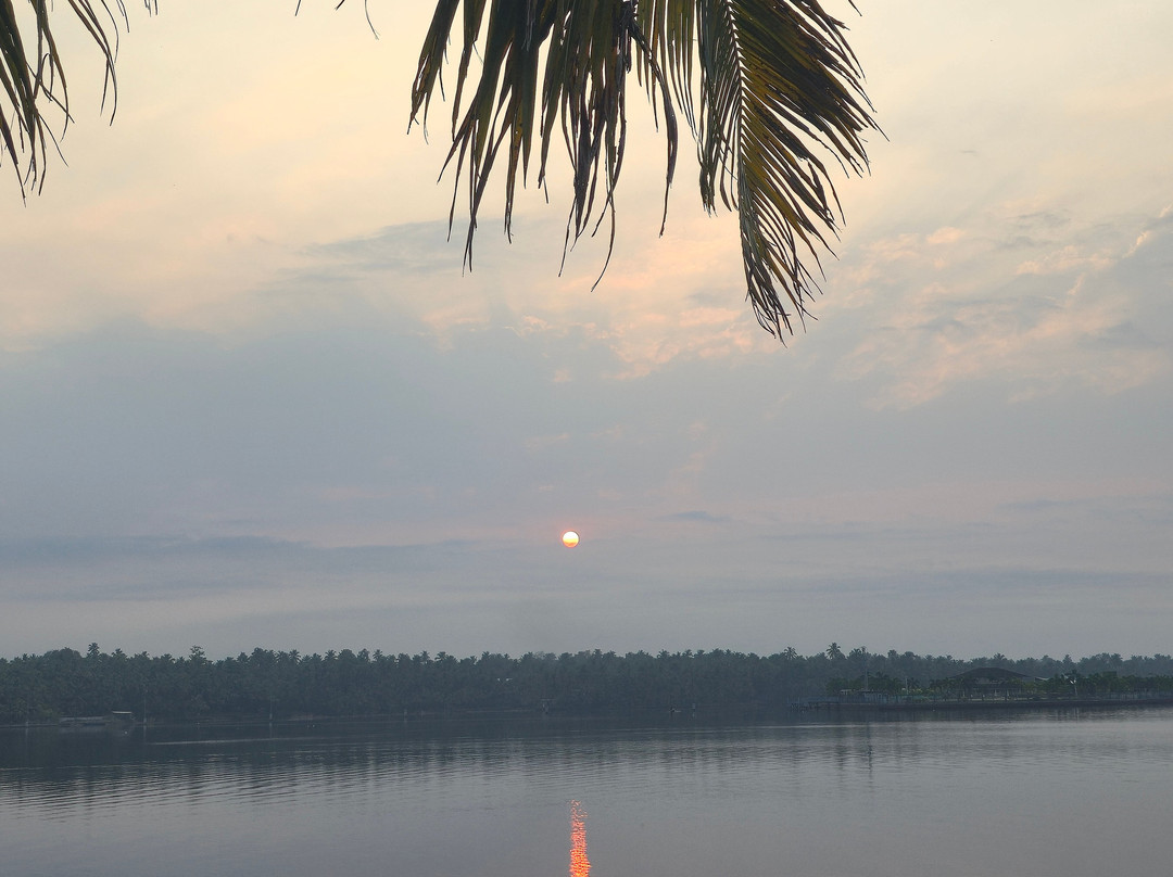 蓝色宁静度假村主图
