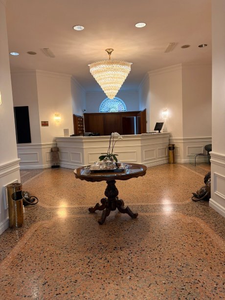 雷齐吉公园酒店-官方