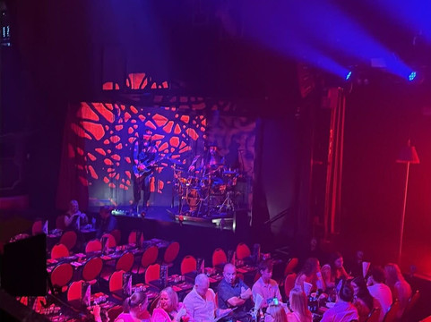 Dracula's Cabaret-布罗德海滩必去景点