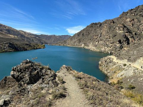 Lake Dunstan Trail