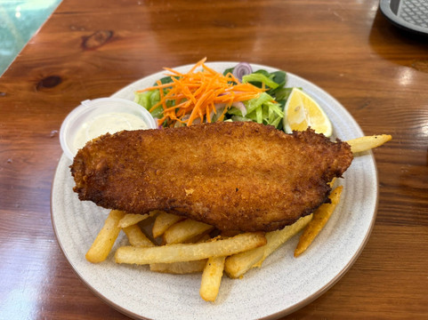 Buddy's Real Food主图