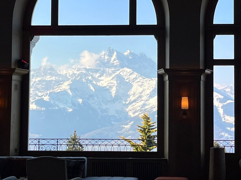 威拉尔-苏-罗伦斯宫殿酒店主图