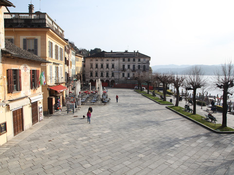 Piazza Motta-奥尔塔圣朱利奥必去景点