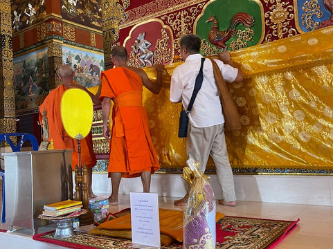 Wat Maha That Wachiramongkol-奥律必去景点