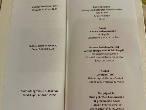 罗萨勒酒店主图