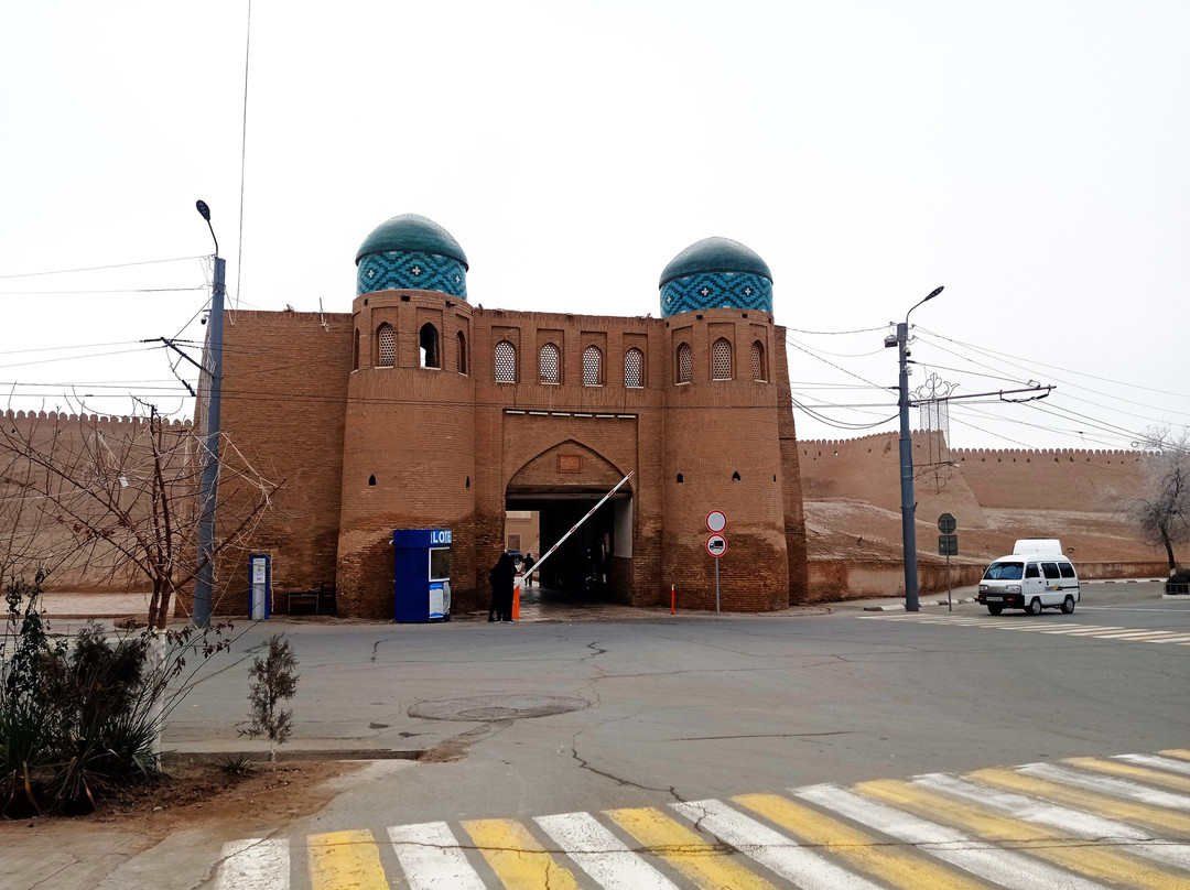 Bakcha Darvaza-希瓦必去景点